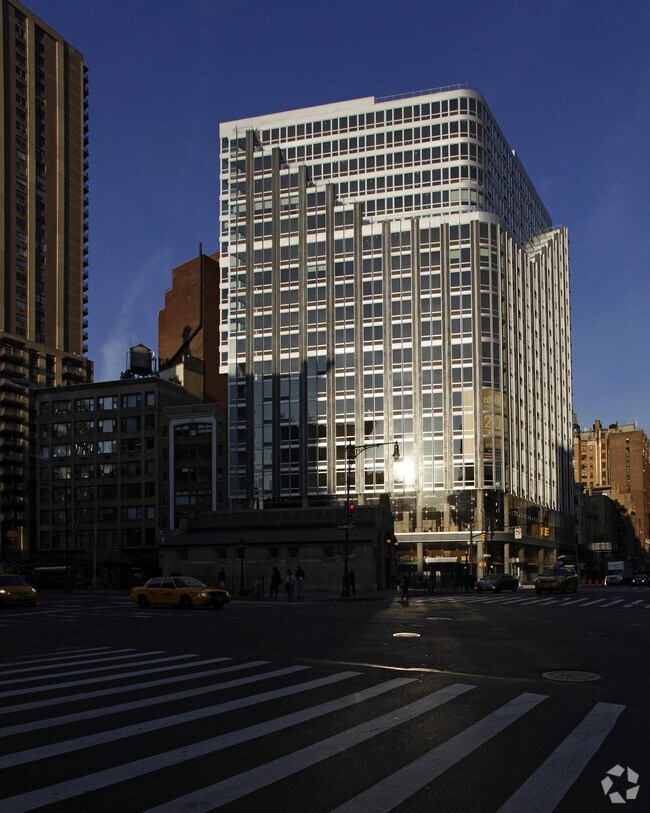 The Corner Apartments New York Ny The Corner 200 West