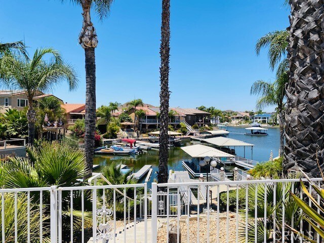 Foto del edificio - 24150 Cruise Cir Dr