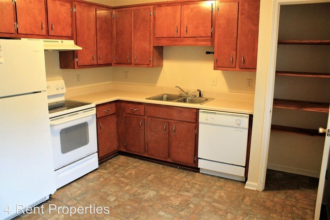 Building Photo - 296 Raleigh Dr