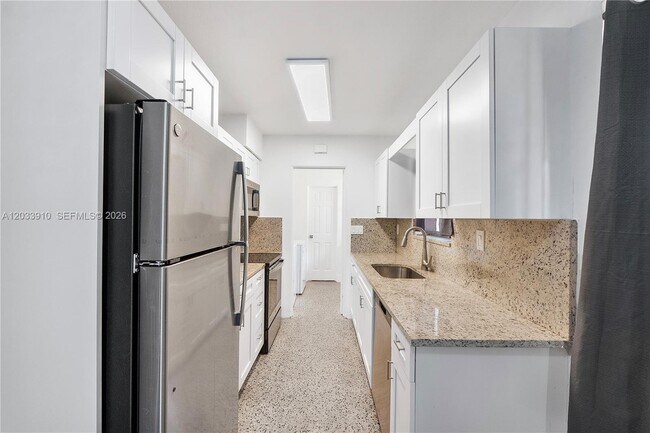 Foto del edificio - 1821 SW 11th Ct