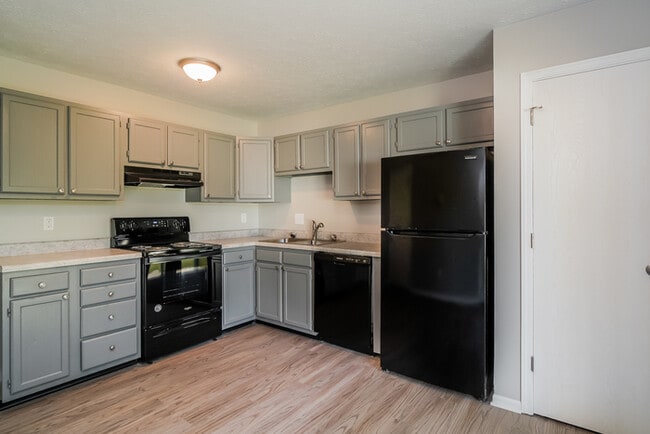 Building Photo - 5219 Heathwood Dr