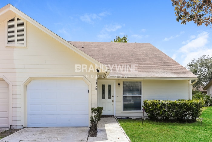 Primary Photo - LOCK IN the current market rent for 18 MON...