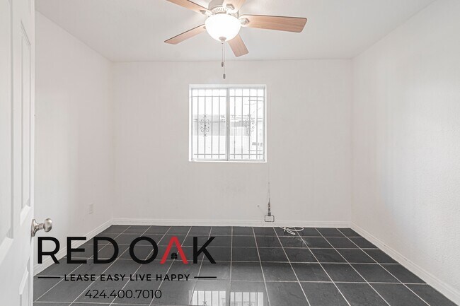 Foto del edificio - 1025 W 23rd St