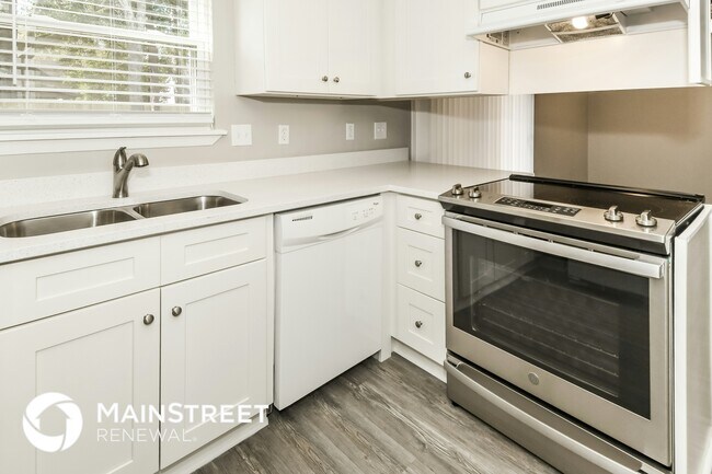 Foto del edificio - 10258 Lake Pines Rd
