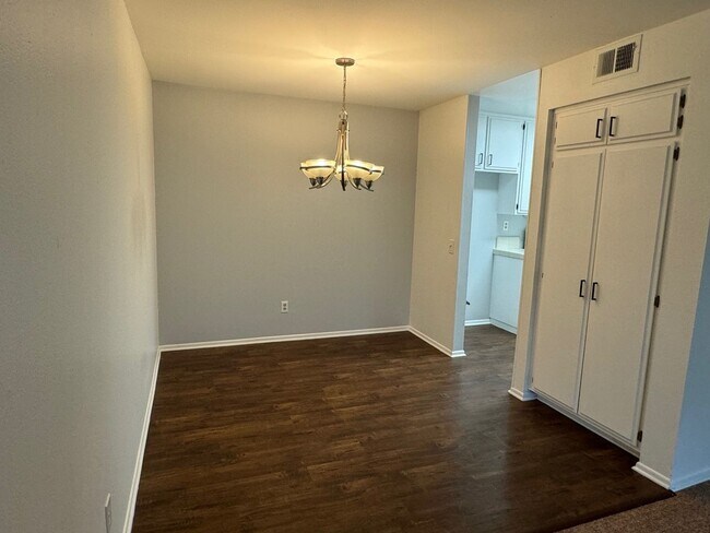 Foto del edificio - 7324 Quill Dr