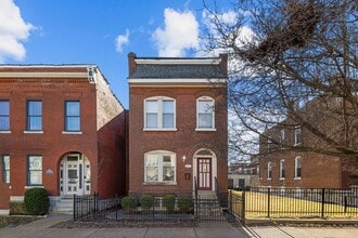 Building Photo - 4456 Chouteau Ave