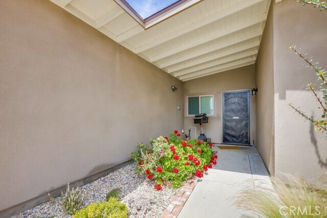 Building Photo - 6701 Trask Ave