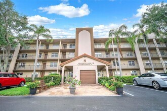 Building Photo - 1000 SW 125th Ave