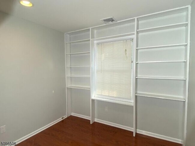 Building Photo - 154 Stonyridge Dr