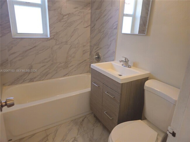 Foto del edificio - 6010 SW 33rd St