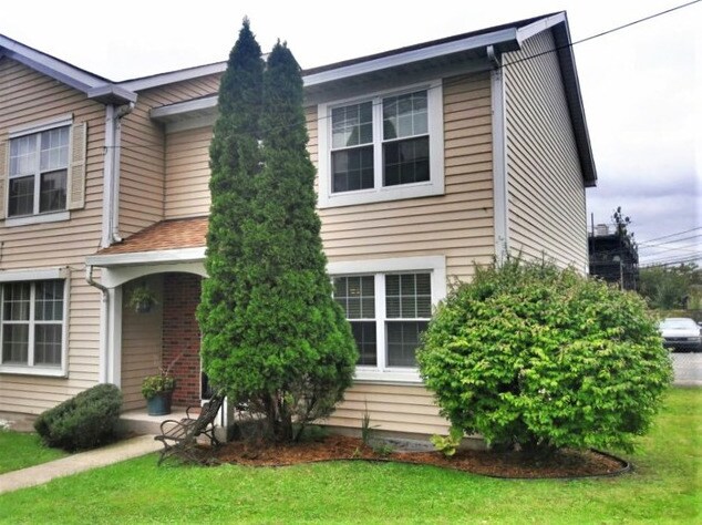 Foto principal - 2424 W Harrison St