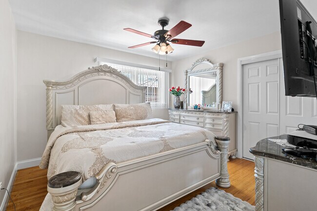 Building Photo - 7625 W Strong St