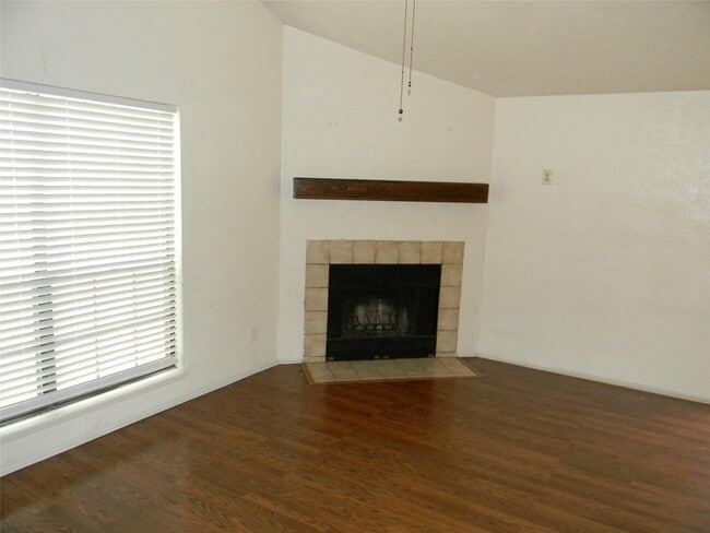 Building Photo - 4221 Heath St
