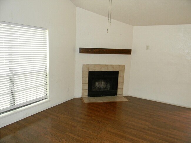 Foto del edificio - 4221 Heath St