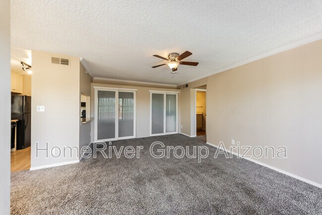 Foto del edificio - 3500 Hayden Rd