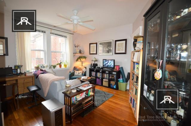 Foto principal - 1 bedroom in Brookline MA 02446