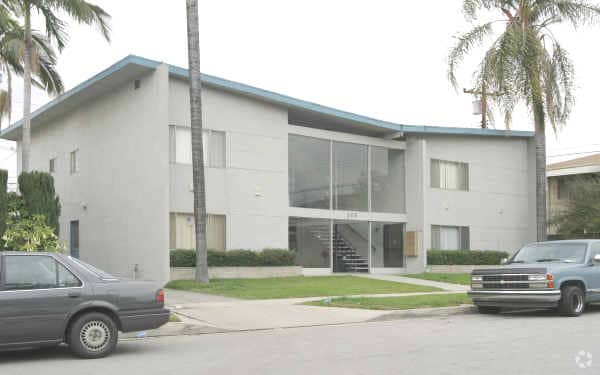 Building Photo - 505 S 1st Ave
