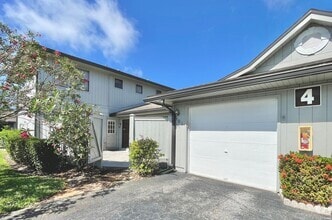 Building Photo - 601 Centre Ct SW