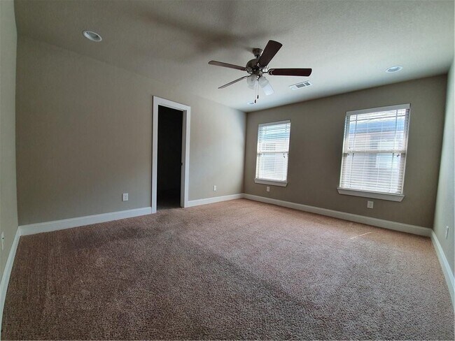 Building Photo - 4000 S W Capstone Ave