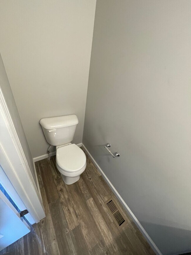 Building Photo - 15266 Delphinium Pl