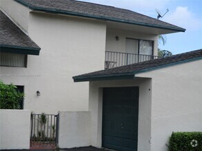 Building Photo - 10832 SW 72nd St