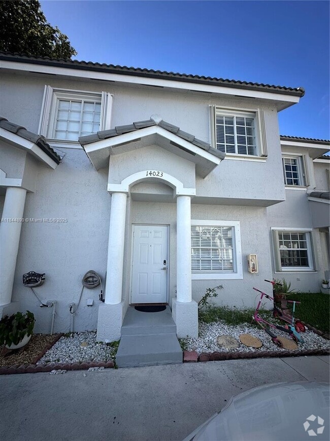 Building Photo - 14023 SW 120th Ct