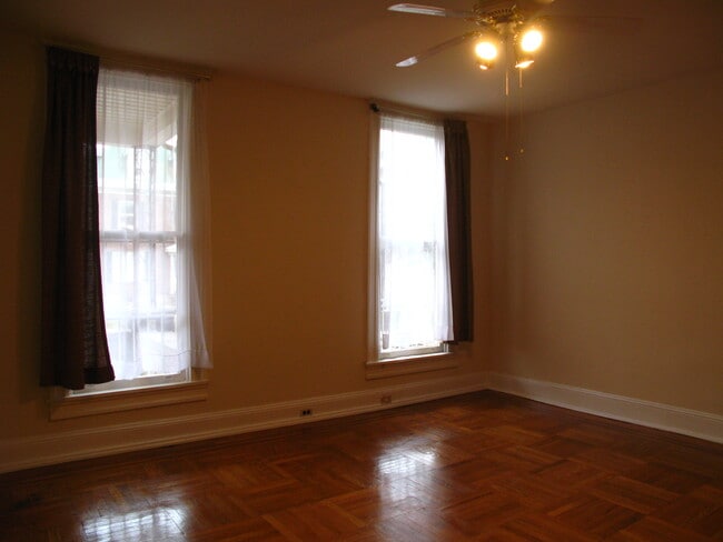 Foto del edificio - 205 W 29th St