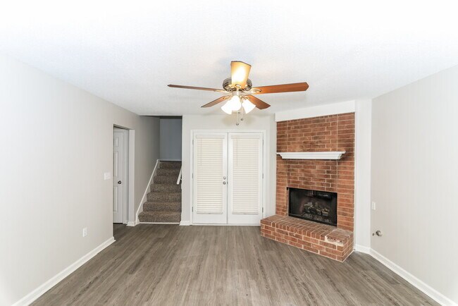 Building Photo - 6887 Delta Newberry Cove