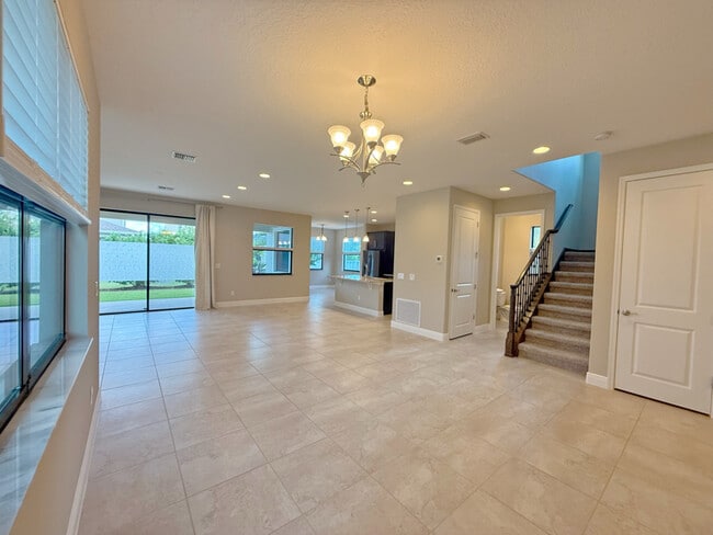 Building Photo - 2941 Casterton Dr