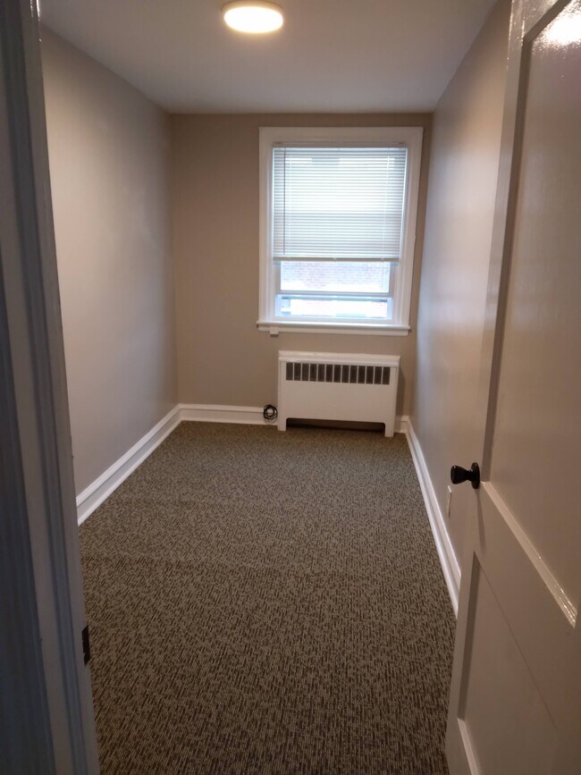 Building Photo - 2853 Benner St