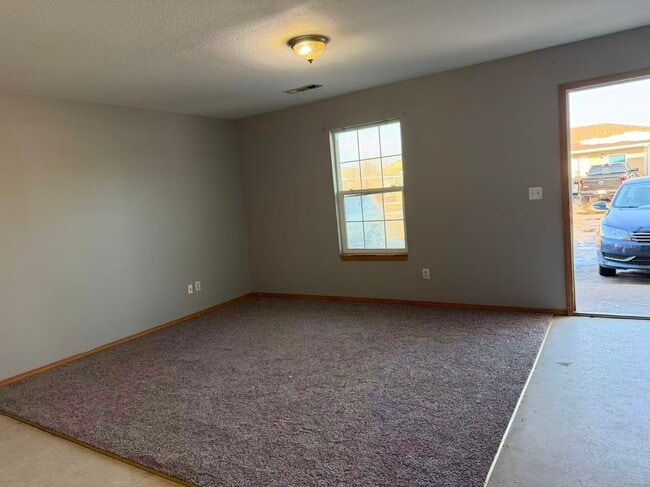 Building Photo - 500A Daniel Pl Springdale, AR 72764