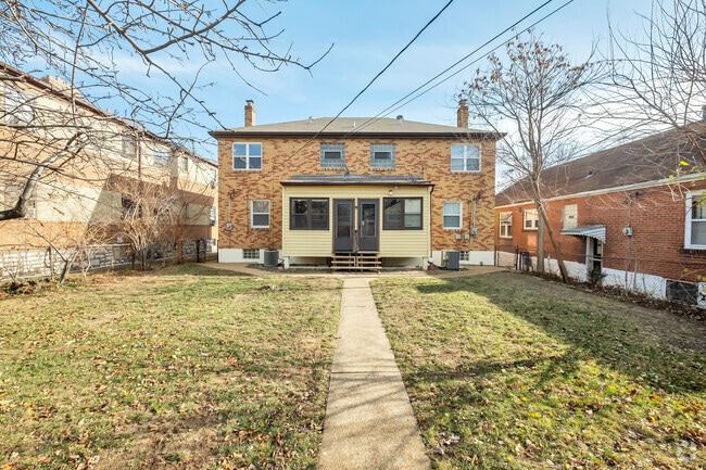 Building Photo - 3443 Lawn Ave
