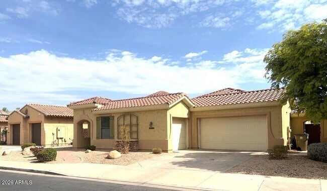 Foto del edificio - 14366 W Cypress St