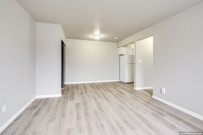 Foto del interior - 671 S. Western Ave.