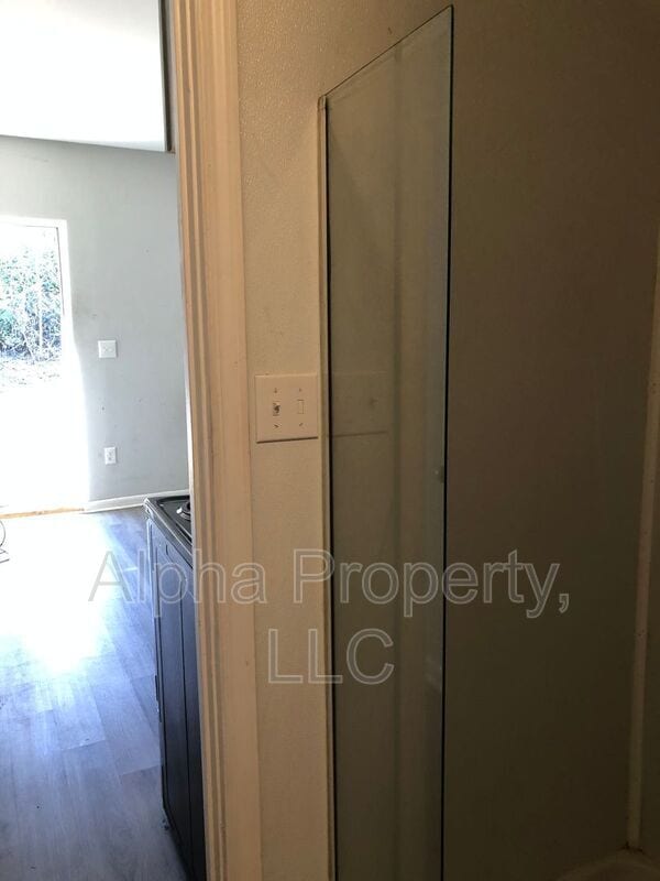 Building Photo - 181 Floyd Rd