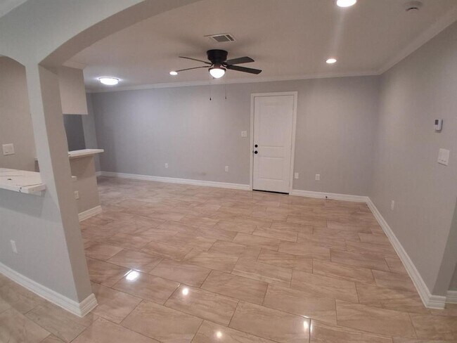 Foto del edificio - 4026 Simsbrook Dr