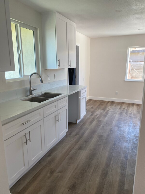 Foto principal - 356 Sunswept St
