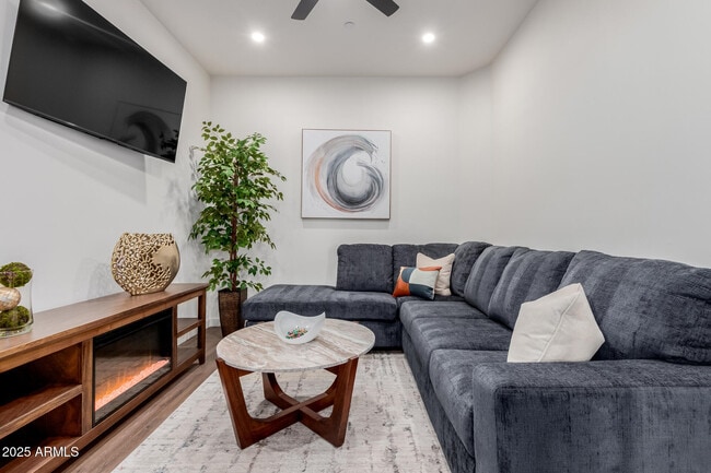 Foto del edificio - 12005 N Panorama Dr