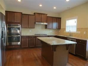 Building Photo - 456 Fieldview Ln