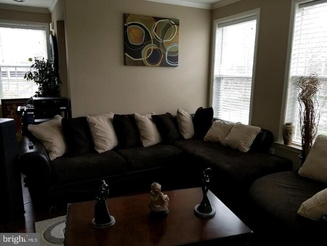 Building Photo - 44167 Seawolve Square