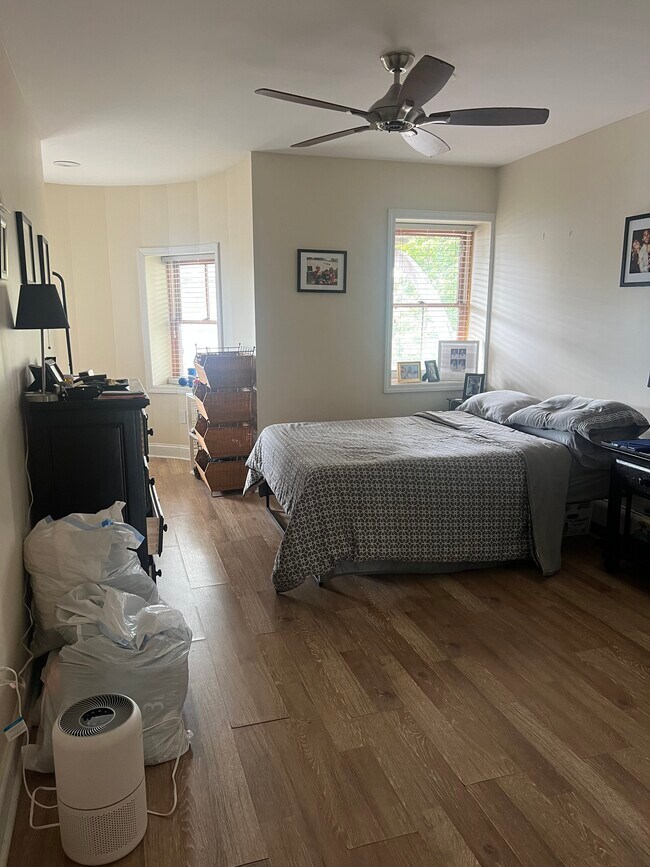 Foto del edificio - 18 E Catherine St