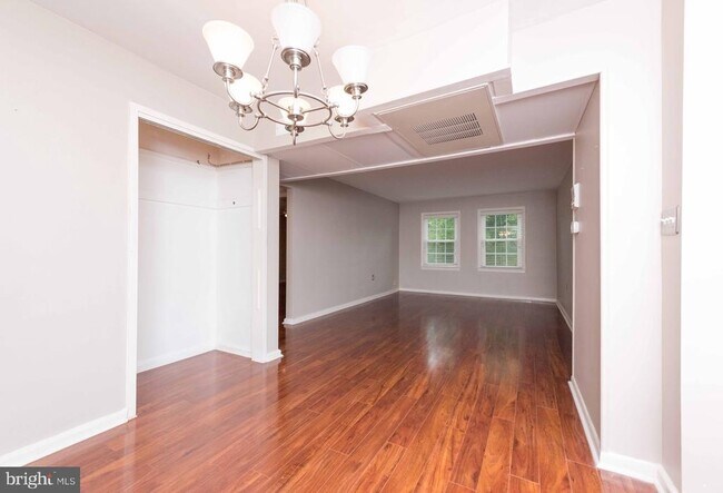 Foto del edificio - 6512 Boulevard View
