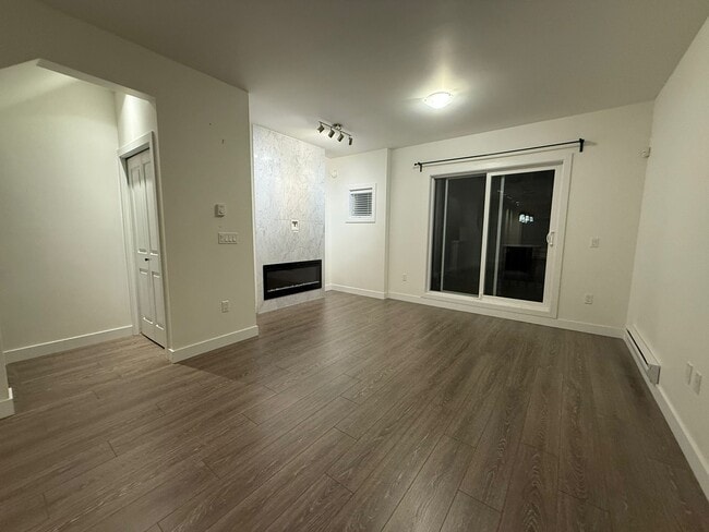 Building Photo - 9080 No. 3 Road