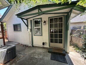 Building Photo - 1306 Reddy Ave