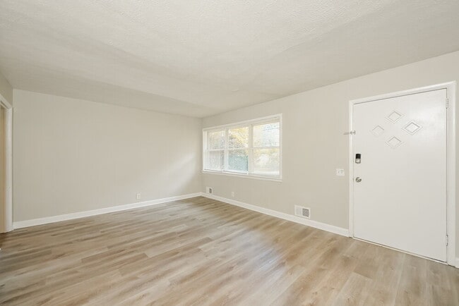 Building Photo - 627 Grayson Pkwy