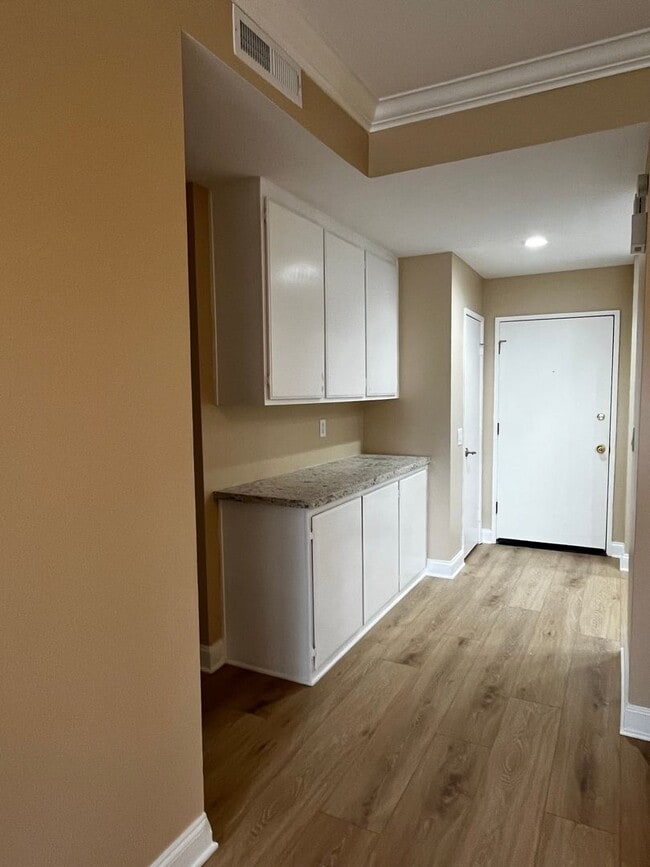 Building Photo - Gorgeous Condo in Laguna Niguel!