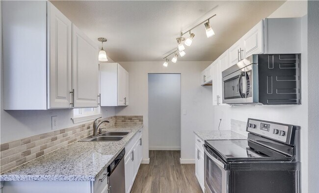 Foto del edificio - Spacious 3 Bedroom Home in Tacoma