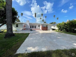 Building Photo - 3411 DE BAZAN Ave