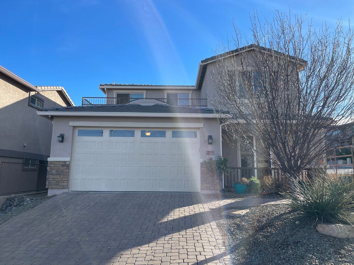 Primary Photo - APPLY NOW - 1615 Bonavista Place