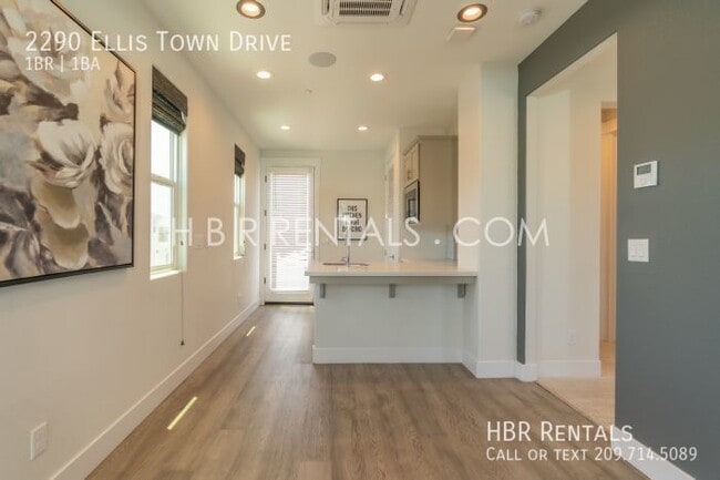 Building Photo - 2290 Ellis Town Dr